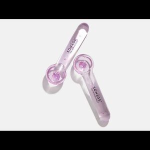 SONÄGE SKINCARE
Baby Frioz Mini Icy Globes in Lilac